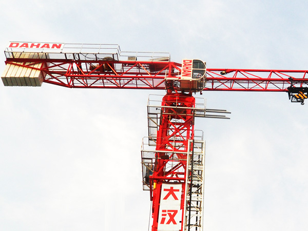 QTZ160 (PT7015) 平头式塔式hth·华体会(中国)官方网站-hth.com 10t